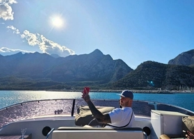 Guest David Borja Photo