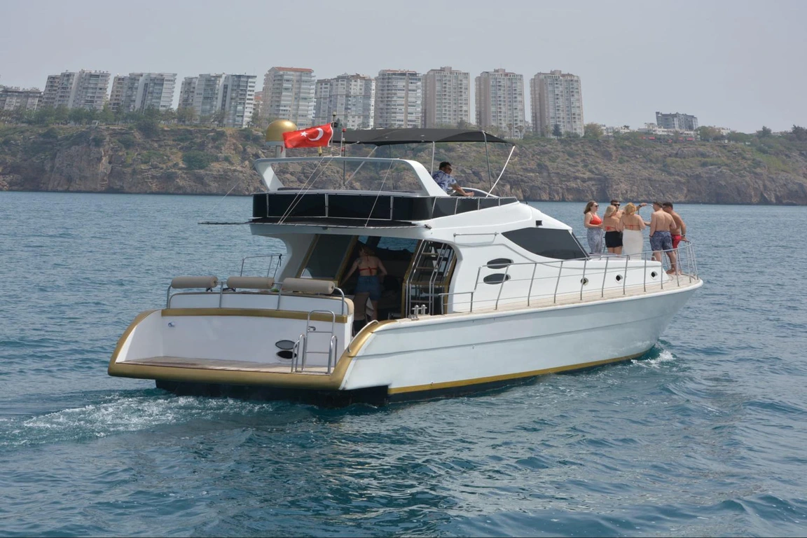 Yacht Thumbnail