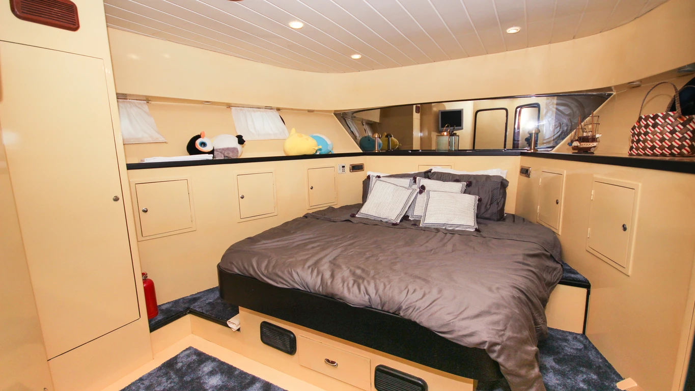 Yacht Gallery Image