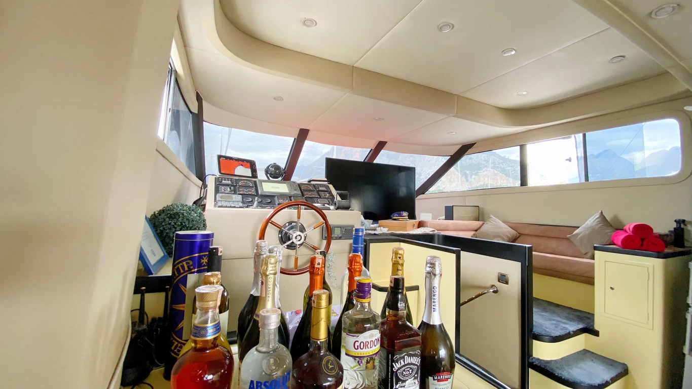 Yacht Gallery Image