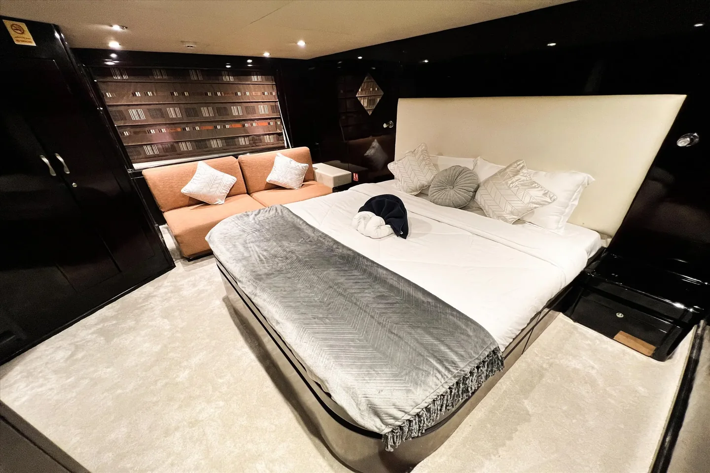 Yacht Gallery Image