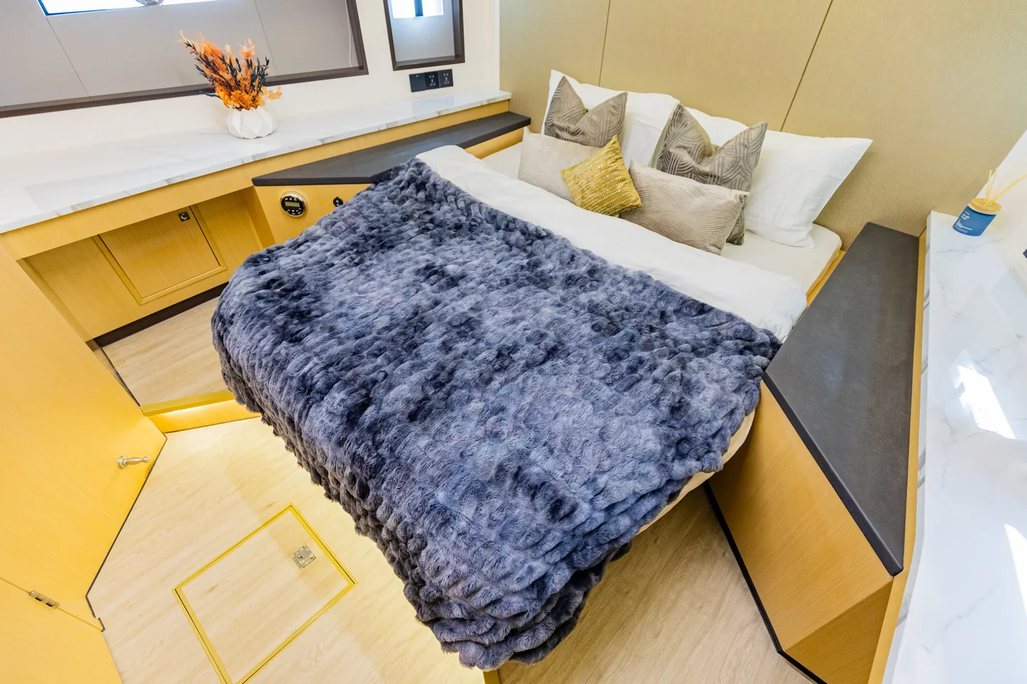 Yacht Gallery Image