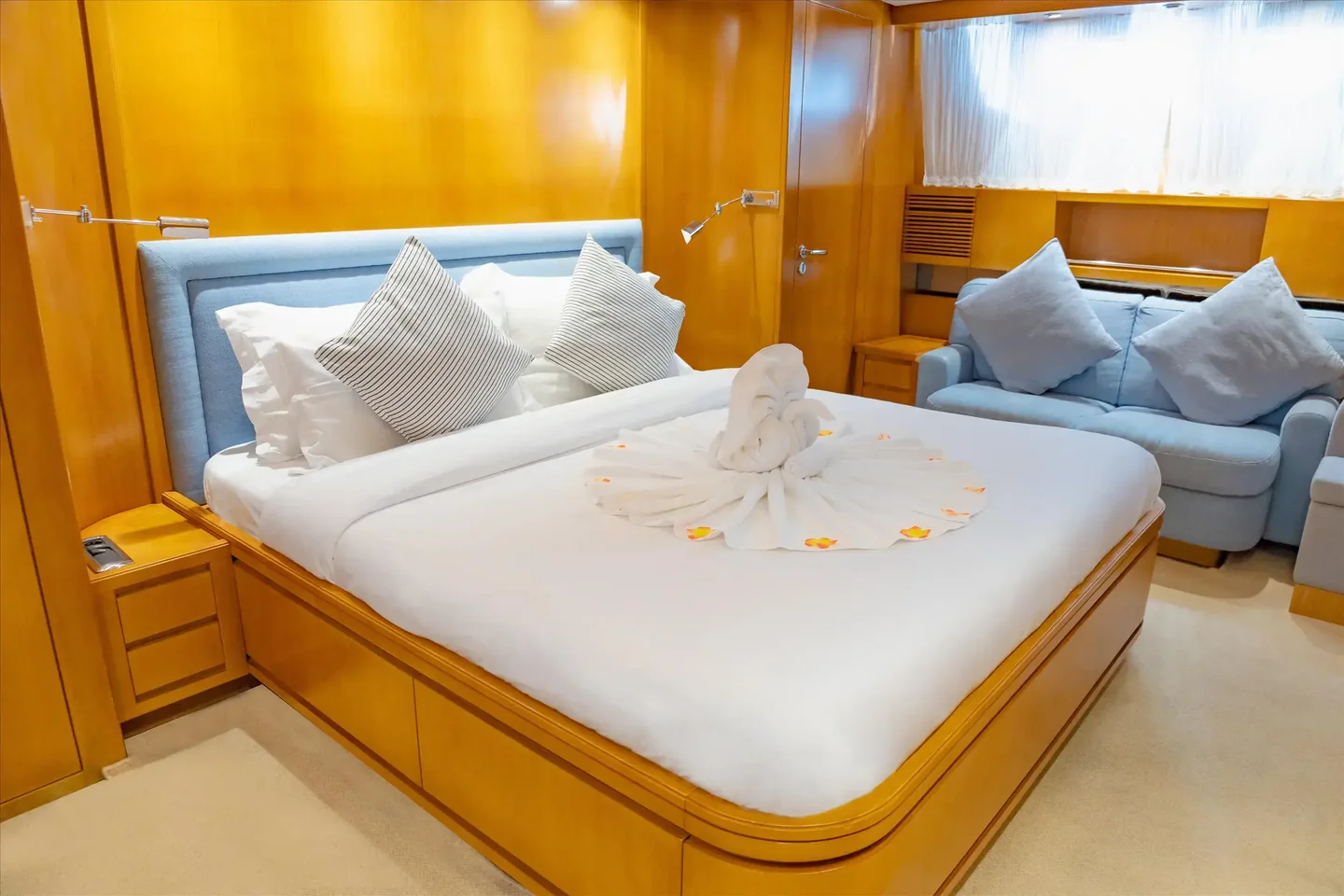 Yacht Gallery Image