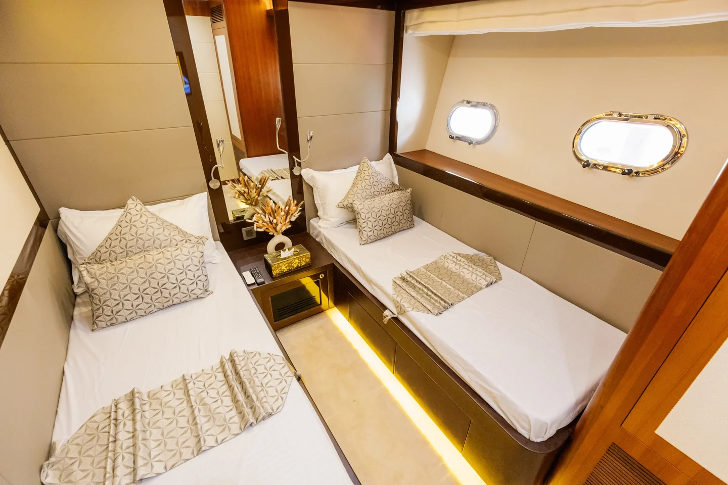 Yacht Gallery Image