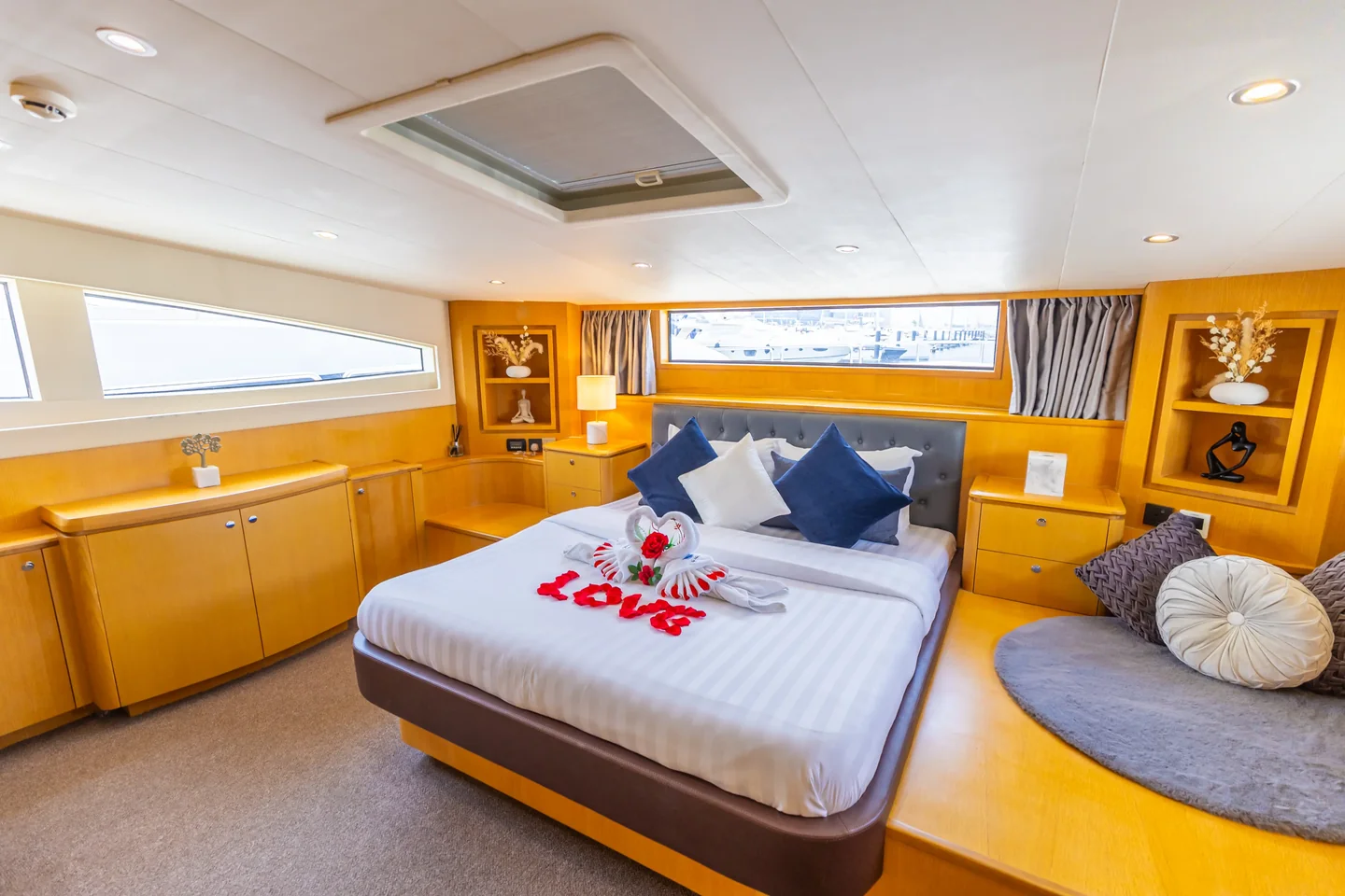 Yacht Gallery Image