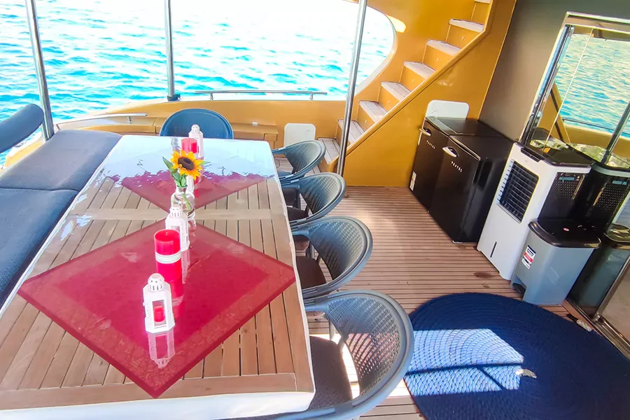 Yacht Gallery Image