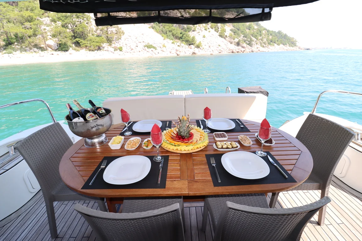 Yacht Gallery Image